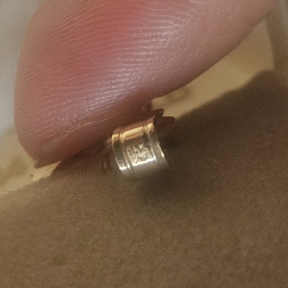 NWOT - 14k yellow gold crucifix pendant - Picture 7 of 7